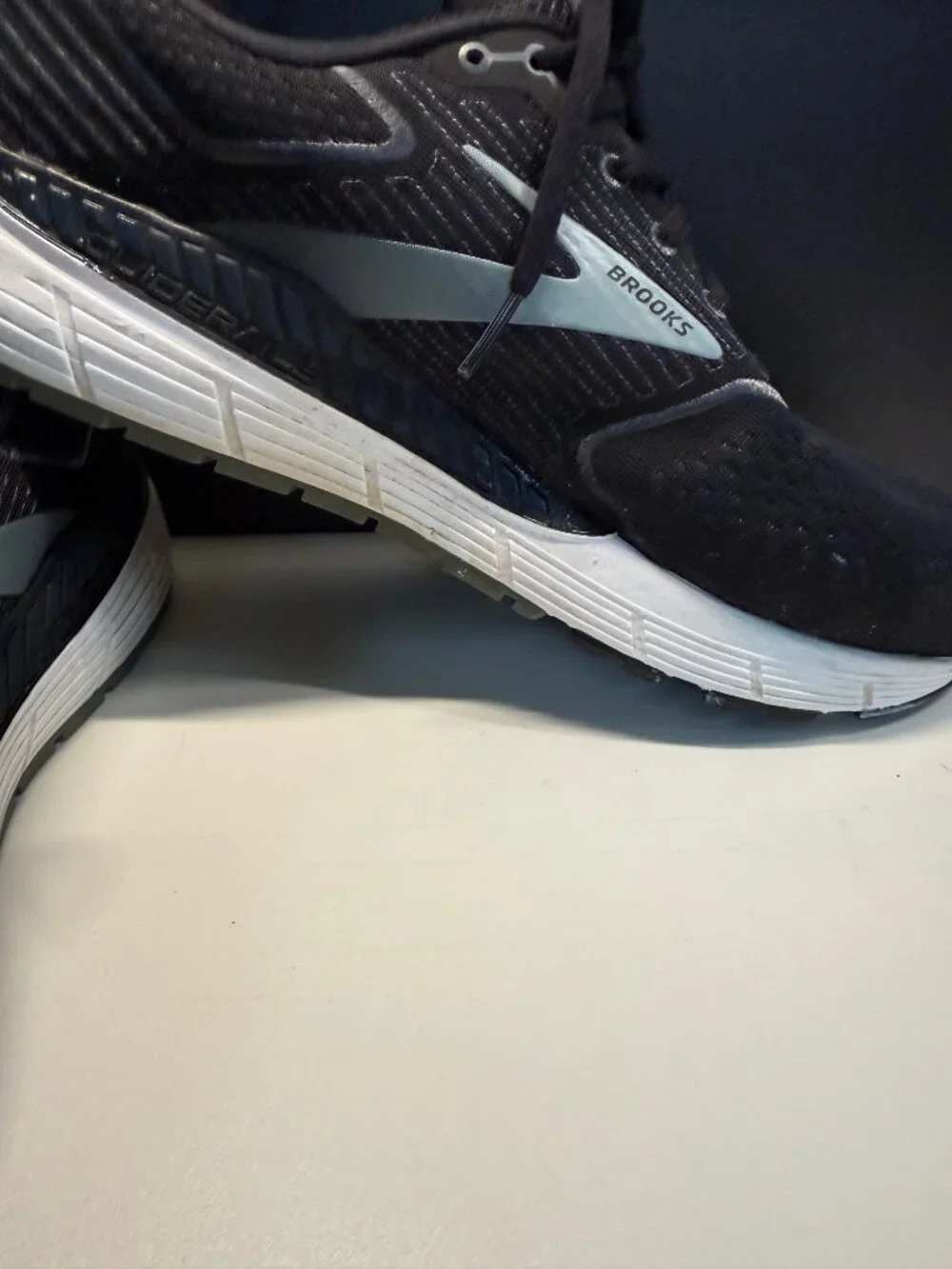 Brooks Men Beast 20 Extra Wide 4E Athletic Tennis Shoes Size 10 1/2